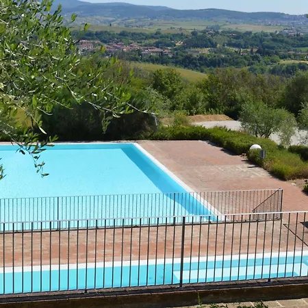 Holidays In With Swimming Pool In Tuscany Siena Lodge